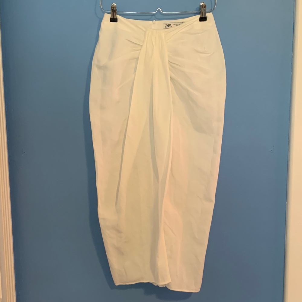 Zara White Front Pleat Skirt